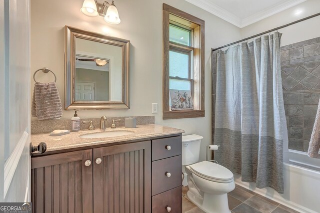 346 Rest Haven Rd, Thomaston, GA 30286 - bathroom with crown molding, vanity, toilet, and shower / tub combo with curtain