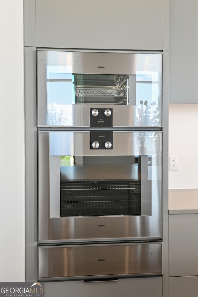 3107 Peachtree Rd NE Unit 2003Aka Ph3, Atlanta, GA 30305 - detailed view of double oven and a warming drawer