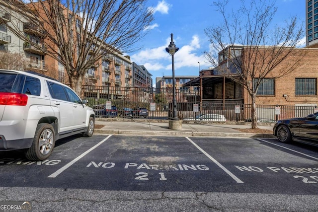 650 Glen Iris Dr NE Unit 27, Atlanta, GA 30308 - view of uncovered parking lot