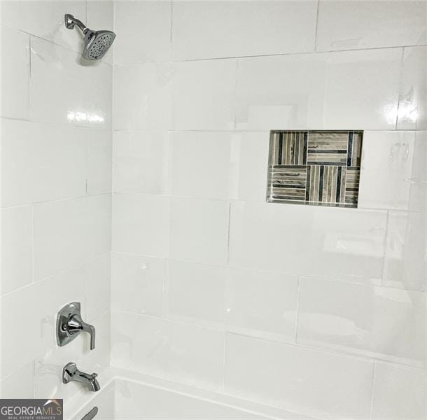 664 Florence Pl NW, Atlanta, GA 30318 - bathroom view of shower / bath combination