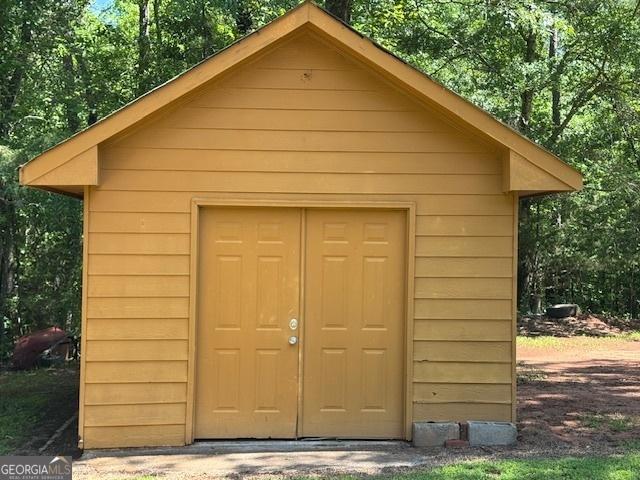 140 Shoal Creek Rd, Griffin, GA 30223 - view of shed featuring view of scattered trees