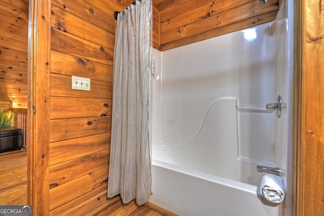 294 Oakwood Trl, Mineral Bluff, GA 30559 - full bathroom with shower / bathtub combination with curtain