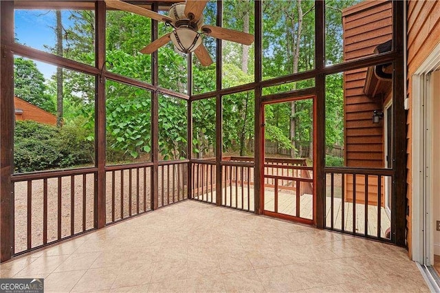 3007 Manning Dr, Marietta, GA 30062 - unfurnished sunroom featuring a ceiling fan