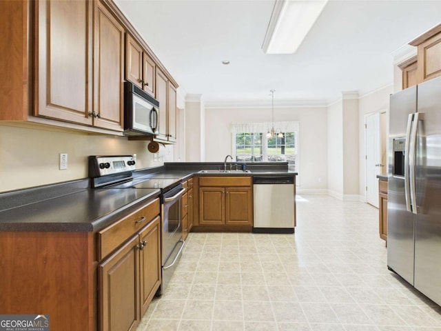 1090 Lane Creek Cir, Bishop, GA 30621 - kitchen with appliances with stainless steel finishes, a sink, dark countertops, brown cabinetry, and a peninsula
