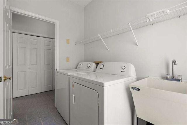 1050 Shady Valley Pl, Atlanta, GA 30324 - washroom featuring washer and dryer