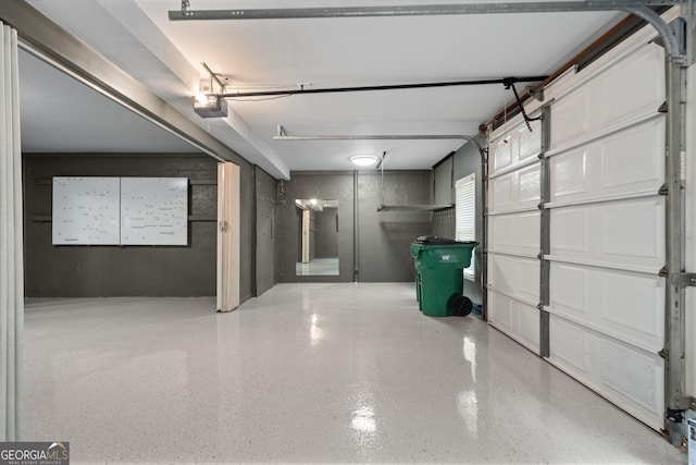 10630 N Edgewater Pl, Johns Creek, GA 30097 - garage with a garage door opener