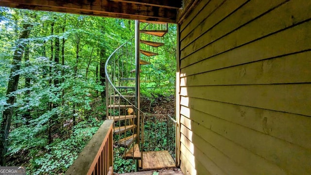 3246 Able Ct, Marietta, GA 30062 - exterior view of a heavily wooded area