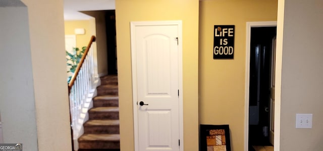 111 Tyndall St, Perry, GA 31069 - view of stairway