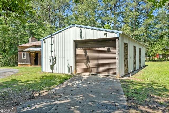 441 Crumbley Rd, Mcdonough, GA 30252 - detached garage with driveway