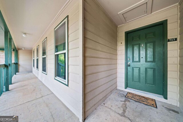 717 Beaufort Cir, Duluth, GA 30096 - property entrance featuring a porch