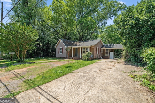 423 Clifton Ter, Carrollton, GA 30117 - ranch-style home featuring driveway and a front lawn