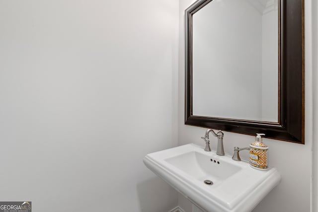 661 Lockton Pl # 9, Sandy Springs, GA 30342 - bathroom featuring a sink