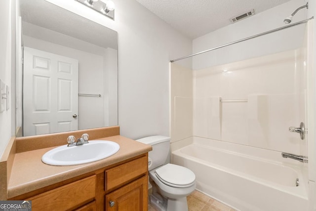 85 Old Gettysburg Way, Dallas, GA 30157 - bathroom with toilet, vanity, shower / bath combination, and a textured ceiling
