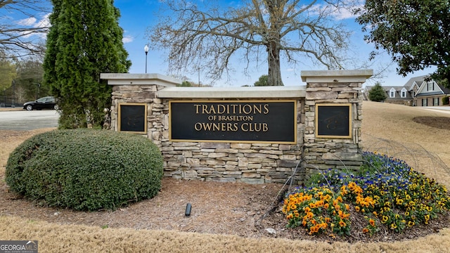 485 Delaperriere Loop, Jefferson, GA 30549 - view of community / neighborhood sign