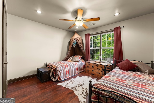 5995 Wellington Ave, Gainesville, GA 30506 - bedroom featuring dark wood-style flooring, recessed lighting, and a ceiling fan