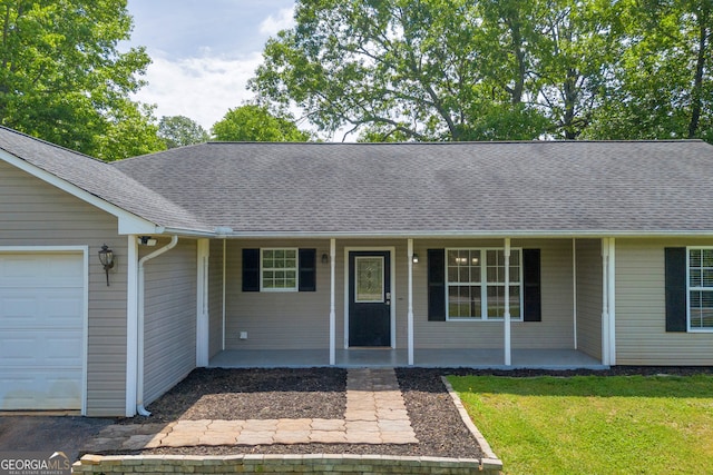 464 Old Camp Creek Rd, Cornelia, GA 30531 - ranch-style house featuring roof with shingles, covered porch, an attached garage, and a front yard