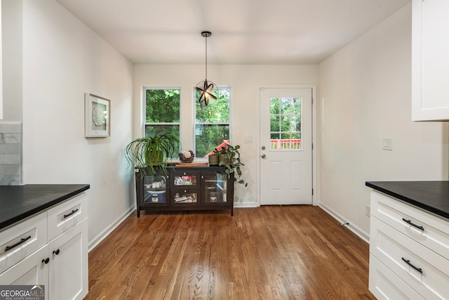 429 Deckner Ave SW, Atlanta, GA 30310 - dining area with wood finished floors and baseboards