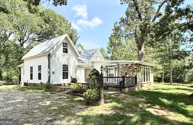 4850 New Liberty Rd, Clarkesville, GA 30523 - rear view of property with a deck and a lawn
