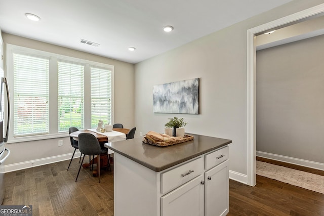 123 Mulberry Ct, Peachtree City, GA 30269 - home office featuring dark wood-style floors, baseboards, and recessed lighting