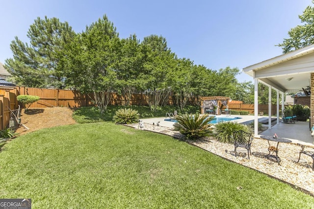 215 Wilsons Creek Bnd, Bonaire, GA 31005 - view of yard with a patio