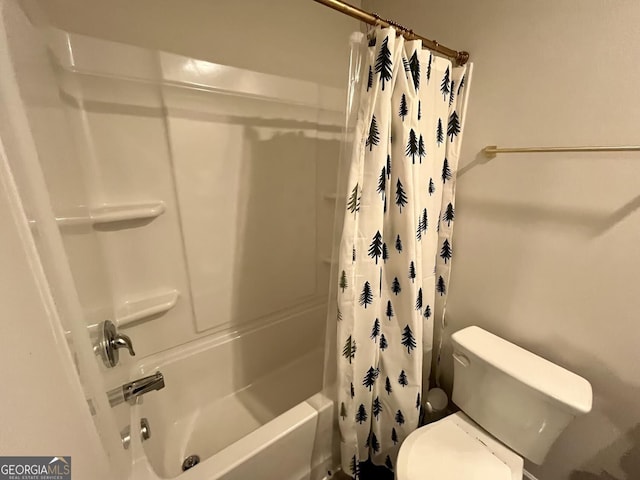 134 Red Oak Dr, Barnesville, GA 30204 - full bath featuring shower / tub combo with curtain and toilet