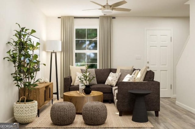 134 Red Oak Dr, Barnesville, GA 30204 - sitting room featuring wood finished floors, ceiling fan, and baseboards