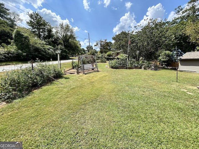 2334 Connally Dr, East Point, GA 30344 - view of grassy yard