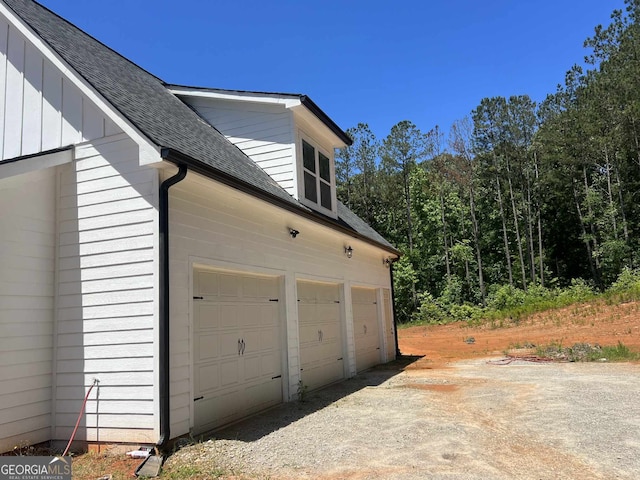1333 Happy Hill Rd, Carrollton, GA 30116 - garage with driveway