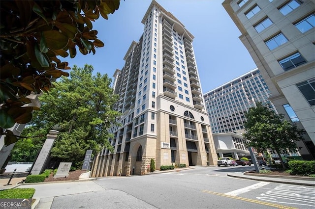 3040 Peachtree Rd NW Unit 1013, Atlanta, GA 30305 - view of apartment building / complex