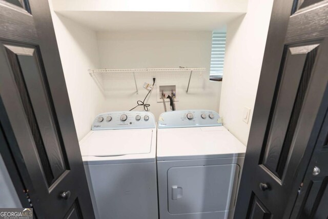 1764 Spring Ave, East Point, GA 30344 - laundry room with washing machine and clothes dryer