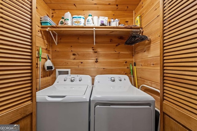 744 Dover Falls Trl, Ellijay, GA 30540 - laundry area featuring washing machine and clothes dryer and wooden walls