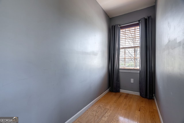 157 Riverbend Cir, Royston, GA 30662 - unfurnished room with light wood finished floors and baseboards