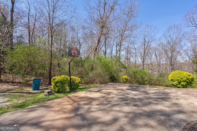 157 Riverbend Cir, Royston, GA 30662 - view of patio with basketball hoop