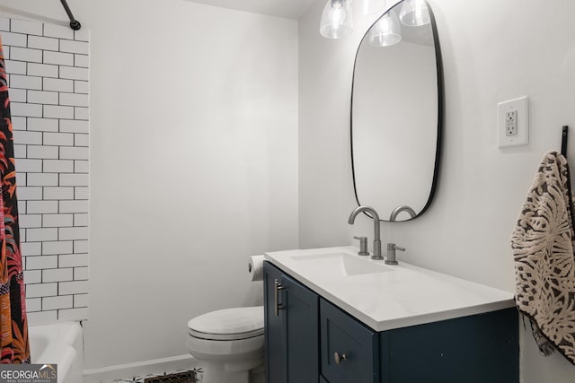 1682 Grace St SE, Atlanta, GA 30316 - full bath with vanity, toilet, and shower / bathtub combination with curtain