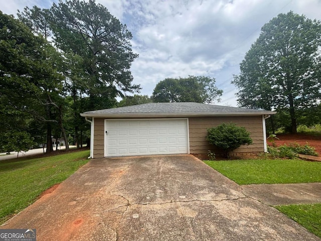 6668 Prinston Cir, Douglasville, GA 30135 - garage with concrete driveway