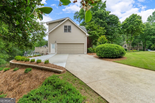 3642 Fowler Rdg, Douglasville, GA 30135 - traditional-style home with driveway, an attached garage, and a front yard