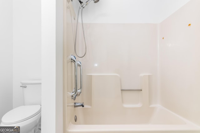 320 Edna Dr, Stockbridge, GA 30281 - full bath with toilet and  shower combination