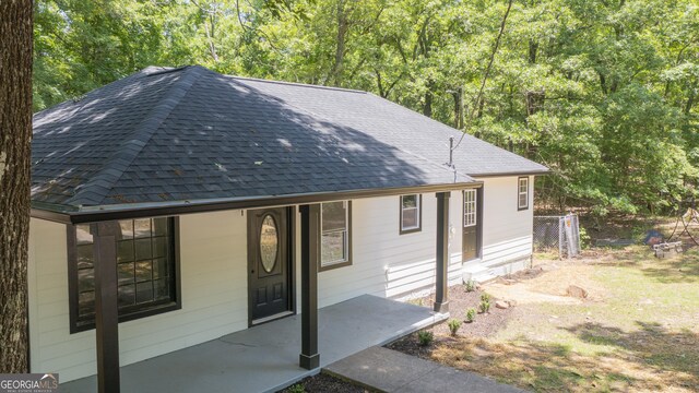 71 Cold Springs Rd, Warm Springs, GA 31830 - ranch-style home featuring a shingled roof and a porch