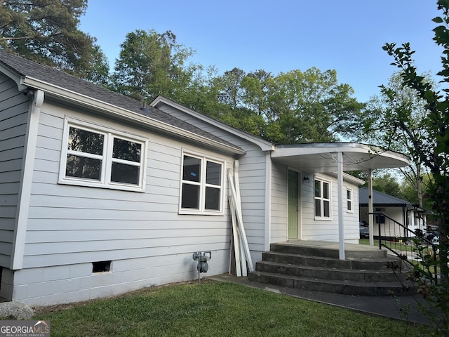3831 Dillard St, Powder Springs, GA 30127 - rear view of property with crawl space and a yard