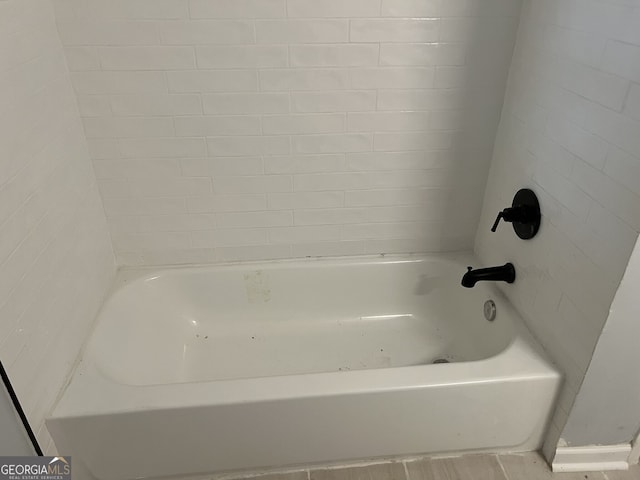 730 Redlion Run, Alpharetta, GA 30022 - bathroom featuring a tub to relax in