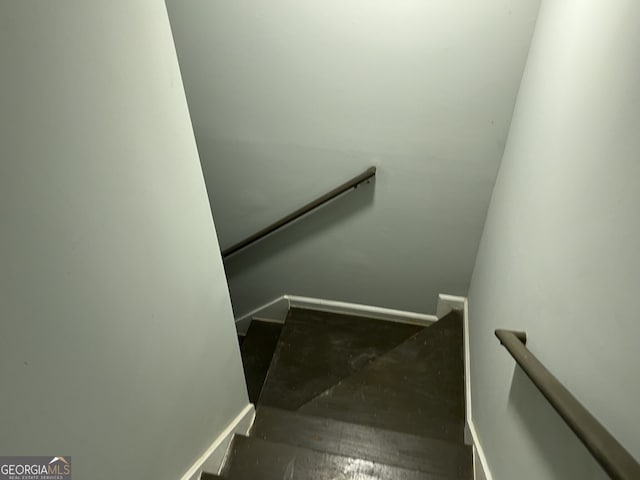 730 Redlion Run, Alpharetta, GA 30022 - view of staircase