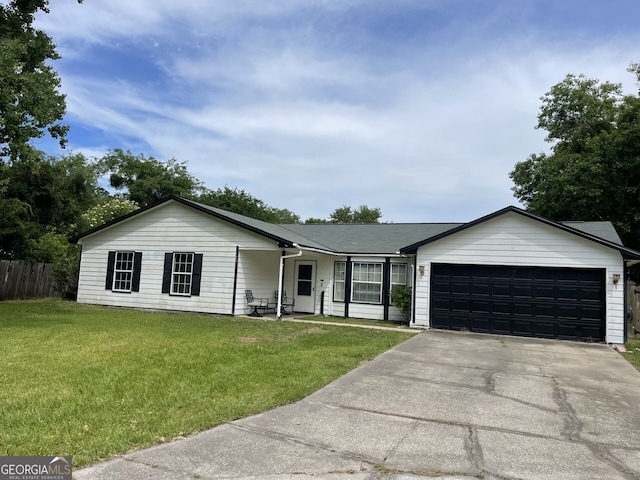 102 Driftwood Ct, Kingsland, GA 31548 - ranch-style home featuring driveway and a garage
