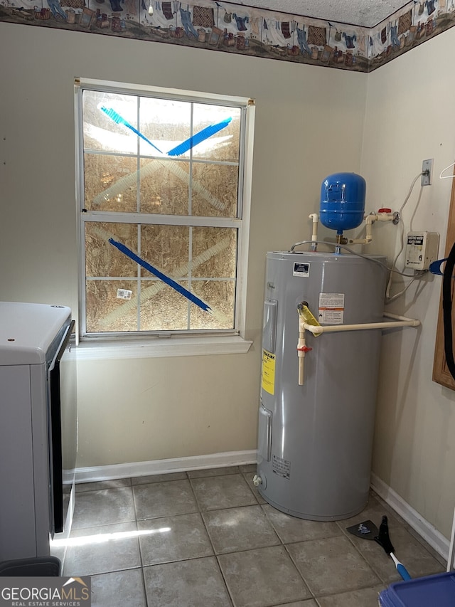 102 Driftwood Ct, Kingsland, GA 31548 - utility room with electric water heater
