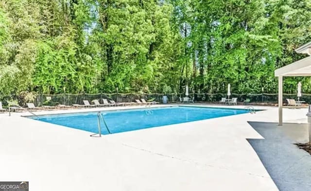 2119 Pine Heights Dr NE, Atlanta, GA 30324 - community pool with a patio