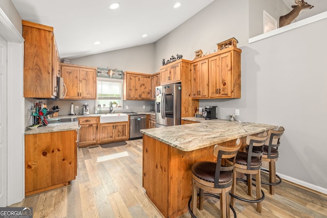 751 Hawkins Rd, Homer, GA 30547 - kitchen with stainless steel appliances, a peninsula, light wood-type flooring, a sink, and recessed lighting