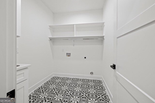 29 Cedar Blf, Winder, GA 30680 - laundry room featuring electric dryer hookup and washer hookup