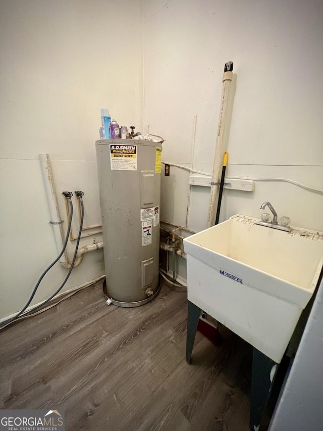 108 Plum St, Dublin, GA 31021 - utilities featuring electric water heater and a sink