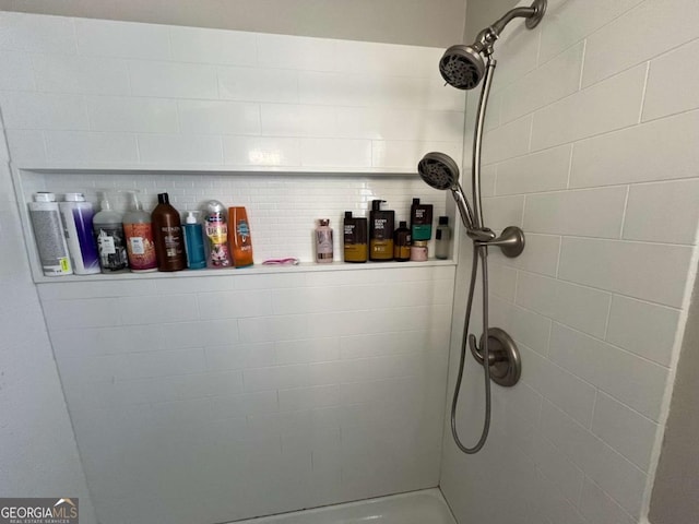 43 Fabian Ln, Hinesville, GA 31313 - bathroom view of tiled shower