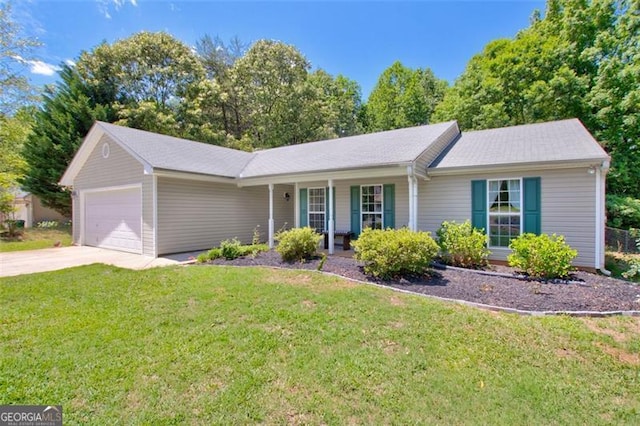333 Ivy Hills Cir, Mount Airy, GA 30563 - single story home with an attached garage, a porch, a front lawn, and driveway