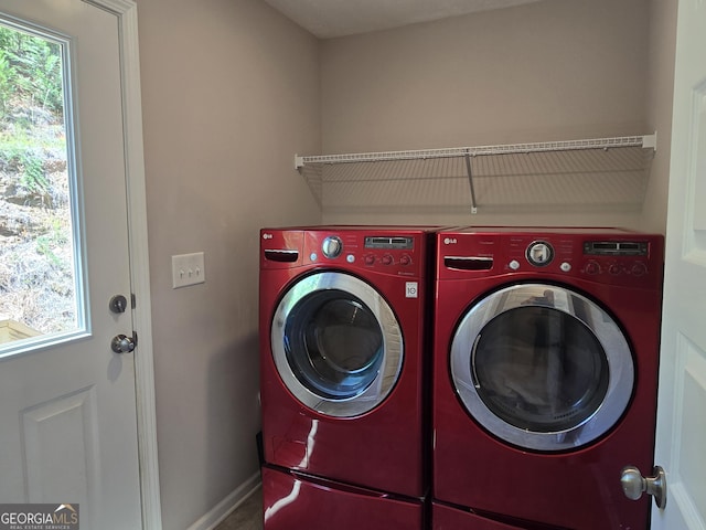 1356 Woodbrier, Sautee Nacoochee, GA 30571 - laundry room with washing machine and clothes dryer and baseboards